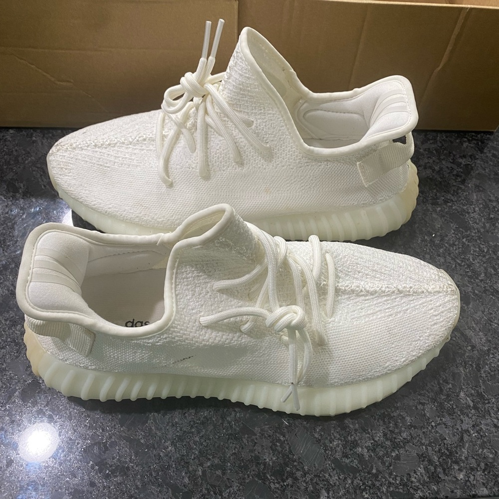 Yeezy boost 350 v2 cream size 11